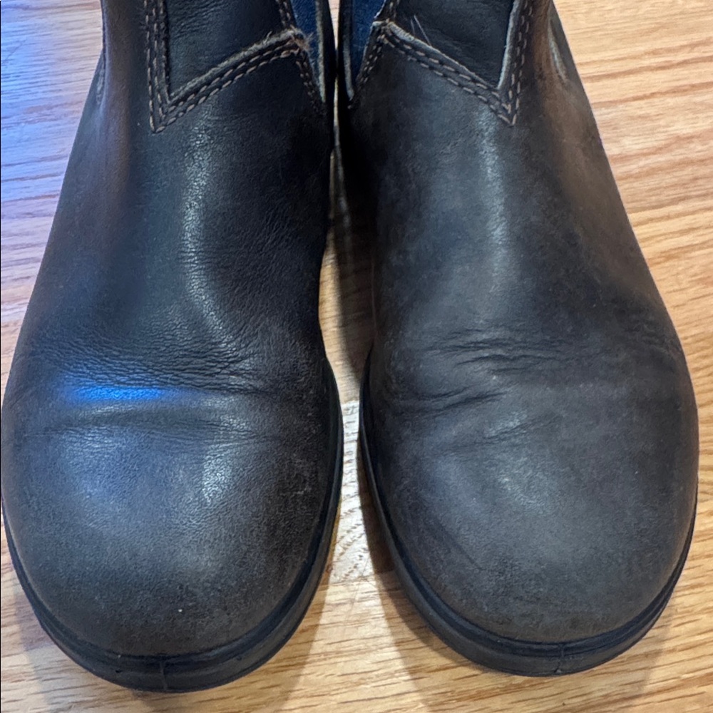 Blundstone boots - Picture 7 of 8